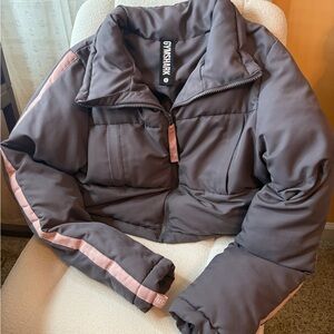 Gymshark Women's cropped Puffer Jacket in Gray with Pink Stripes